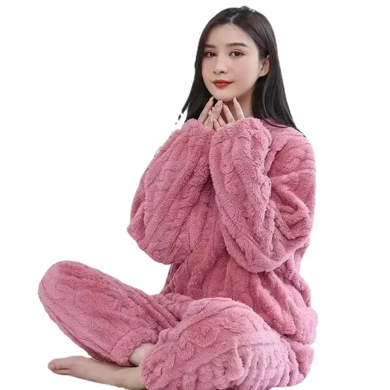 Fluffy Fleece Winter Pyjama Set Women’s 2-Piece Velvet Sleepwear - One Size