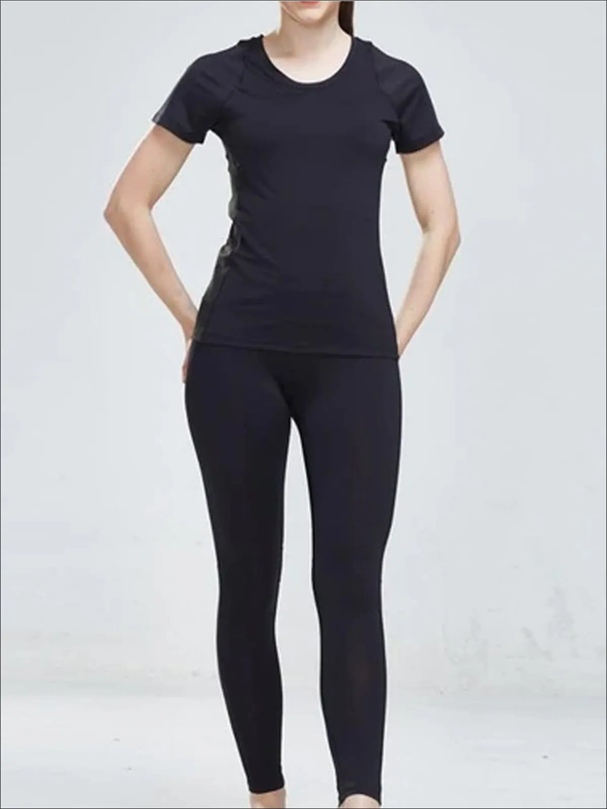 Women's Perforated Detail Workout Top And Legging Set